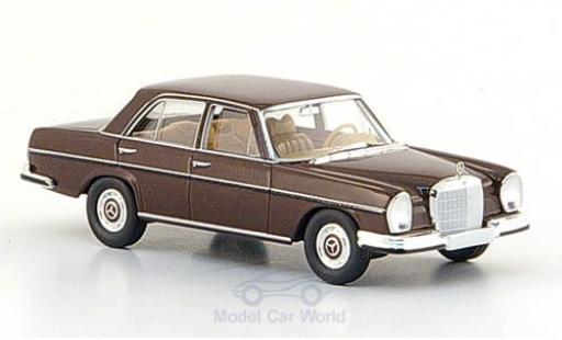 Diecast model cars Mercedes 280 SE 1/87 Brekina SE (W108) brown 1965 Mercedes 280 SE 1/87 Brekina SE (W108) brown 1965 diecast model cars