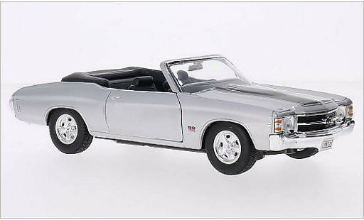 Chevrolet Chevelle Convertible 1/24 Welly SS 454 grey/black 1971 diecast model cars