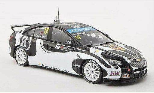 Chevrolet Cruze course 1/43 Spark 1.6T No.17 Nika Racing WTCC 2013 diecast model cars