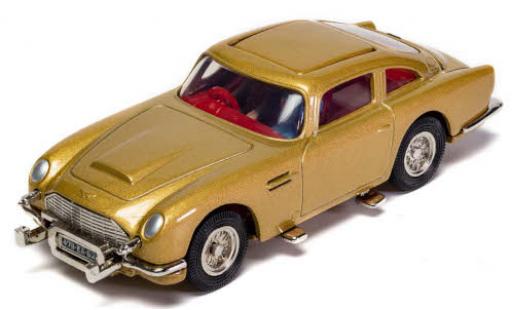 Diecast model cars Aston Martin DB5 1/43 Corgi gold James Bond 007 Goldfinger 60er Jahre-Version Aston Martin DB5 1/43 Corgi gold James Bond 007 Goldfinger 60er Jahre-Version diecast model cars