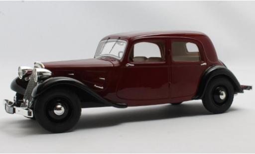Diecast model cars Citroen Traction 1/18 Cult Scale Models Avant 7CV red/black 1935 Citroen Traction 1/18 Cult Scale Models Avant 7CV red/black 1935 diecast model cars