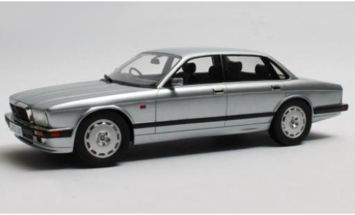 Diecast model cars Jaguar XJ 1/18 Cult Scale Models R (40) grey RHD 1990 Jaguar XJ 1/18 Cult Scale Models R (40) grey RHD 1990 diecast model cars