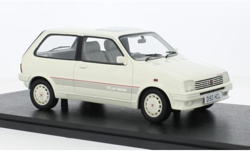 MG Metro 1/18 Cult Scale Models Turbo weiss RHD 1986 1:18 diecast model cars