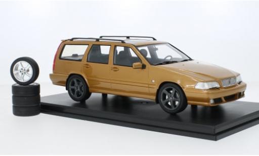 Volvo V70 1/18 DNA Collectibles R P80 metallise orange 1996 1:18 diecast model cars