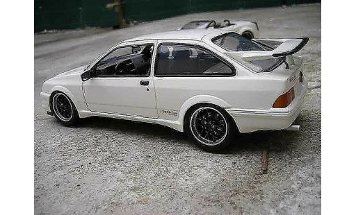 Ford Sierra Cosworth RS 1/18 Minichamps tuning white diecast model cars