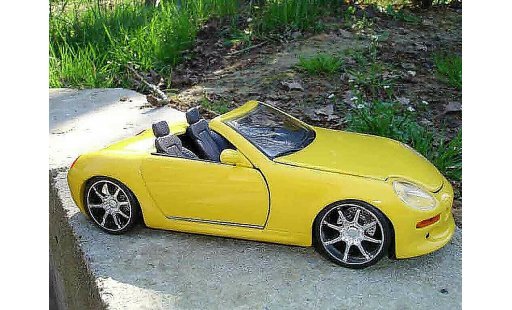 Mercedes Classe SLK Base 1/18 Maisto prototype concept car boxter diecast model cars