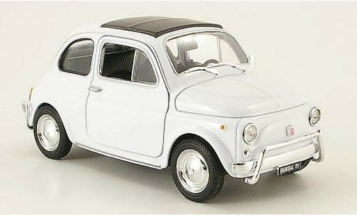 Fiat 500 Classique 1/24 Welly white diecast model cars
