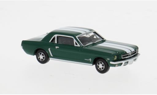 Diecast model cars Ford Mustang gr&Atilde;&frac14;n 1964 1/87 Wiking