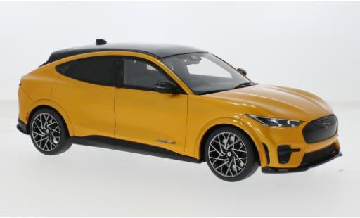 Diecast model cars Ford Mustang 1/18 Ottomobile Mach E gelb 1:18 Ford Mustang 1/18 Ottomobile Mach E gelb 1:18 diecast model cars