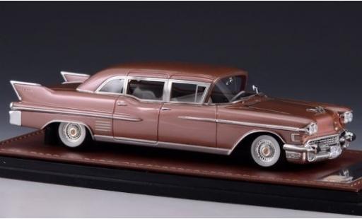Diecast model cars Cadillac Fleetwood 1/43 GLM 75 Sedan metallic pink 1958 Cadillac Fleetwood 1/43 GLM 75 Sedan metallic pink 1958 diecast model cars