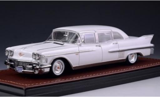 Diecast model cars Cadillac Fleetwood 1/43 GLM 75 Sedan white 1958 Cadillac Fleetwood 1/43 GLM 75 Sedan white 1958 diecast model cars