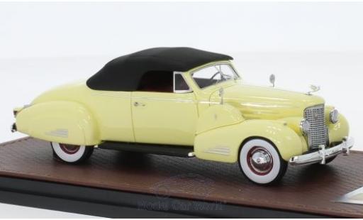 Diecast model cars Cadillac V16 1/43 GLM Convertible Coupe yellow 1938 Cadillac V16 1/43 GLM Convertible Coupe yellow 1938 diecast model cars