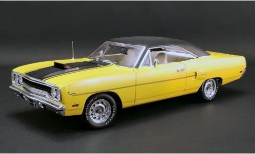 Diecast model cars Plymouth Road Runner 1/18 GMP yellow/matt-black 1970 avec Figurenkopf � aufstecken Plymouth Road Runner 1/18 GMP yellow/matt-black 1970 avec Figurenkopf � aufstecken diecast model cars