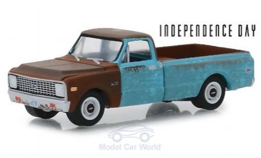 Diecast model cars Chevrolet C-10 1/64 Greenlight blue/brown Independence Day 1971 mit Schmutzeffekt Chevrolet C-10 1/64 Greenlight blue/brown Independence Day 1971 mit Schmutzeffekt diecast model cars