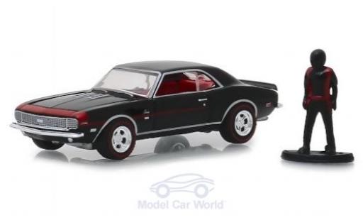 Diecast model cars Chevrolet Camaro 1/64 Greenlight RS-SS black 1968 mit Figur Chevrolet Camaro 1/64 Greenlight RS-SS black 1968 mit Figur diecast model cars