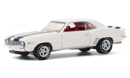 Diecast model cars Chevrolet Camaro 1/64 Greenlight Z/28 white/black 1969 Chevrolet Camaro 1/64 Greenlight Z/28 white/black 1969 diecast model cars