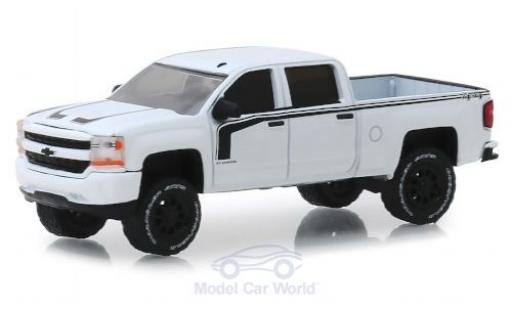 Diecast model cars Chevrolet Silverado 1/64 Greenlight Rally 2 white/black 2017 Chevrolet Silverado 1/64 Greenlight Rally 2 white/black 2017 diecast model cars