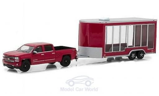 Diecast model cars Chevrolet Silverado 1/64 Greenlight red/grey 2016 mit Display Trailer Chevrolet Silverado 1/64 Greenlight red/grey 2016 mit Display Trailer diecast model cars
