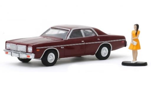 Dodge Coronet 1/64 Greenlight metallic red/matt-red 1976 avec figurine diecast model cars