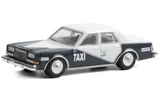 Dodge Diplomat 1/64 Greenlight 1984 Tijuana Mexiko Taxi diecast model cars