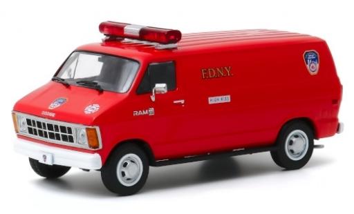 Diecast model cars Dodge RAM 1/43 Greenlight B 150 FDNY 1983 Dodge RAM 1/43 Greenlight B 150 FDNY 1983 diecast model cars