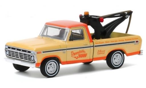 Diecast model cars Ford F-1 1/64 Greenlight 00 Tow Truck beige/orange Dependable Tow 1973 Ford F-1 1/64 Greenlight 00 Tow Truck beige/orange Dependable Tow 1973 diecast model cars