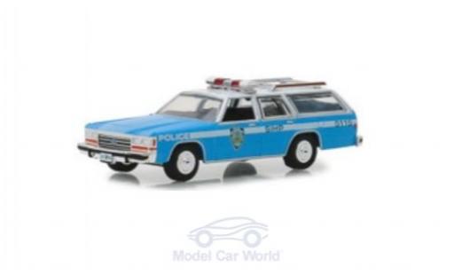 Ford LTD 1/64 Greenlight Crown Victoria Wagon NYPD 1988 diecast model cars