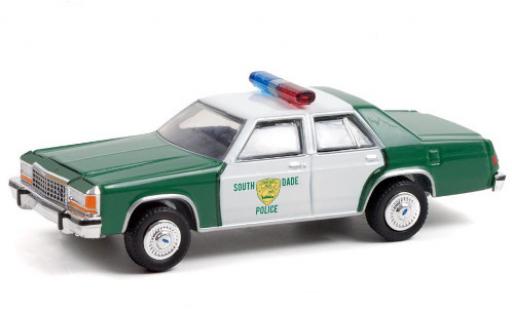 Ford LTD 1/64 Greenlight Victoria Crown 1983 Ace Ventura diecast model cars