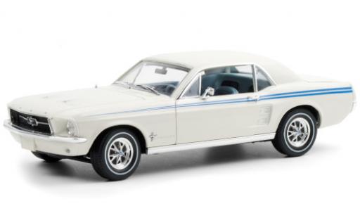 Diecast model cars Ford Mustang 1/18 Greenlight Indy Pacesetter Special white/blue 1967 Ford Mustang 1/18 Greenlight Indy Pacesetter Special white/blue 1967 diecast model cars