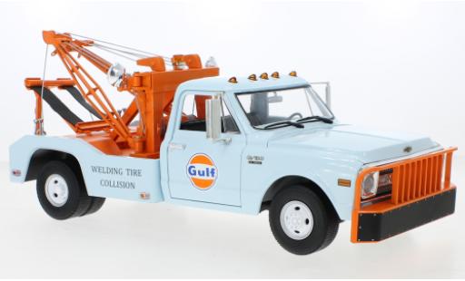 Diecast model cars Chevrolet C-30 1/18 Greenlight Dually Wrecker Gulf 1968 Chevrolet C-30 1/18 Greenlight Dually Wrecker Gulf 1968 diecast model cars