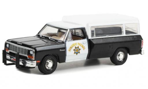 Diecast model cars Dodge RAM 1/64 Greenlight D-100 California autoroute Patrol 1985 Dodge RAM 1/64 Greenlight D-100 California autoroute Patrol 1985 diecast model cars