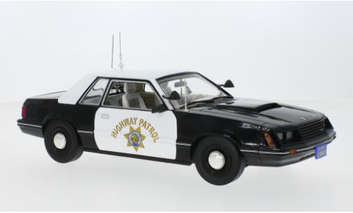 Diecast model cars Ford Mustang 1/18 Greenlight SSP California autoroute Patrol 1982 Ford Mustang 1/18 Greenlight SSP California autoroute Patrol 1982 diecast model cars