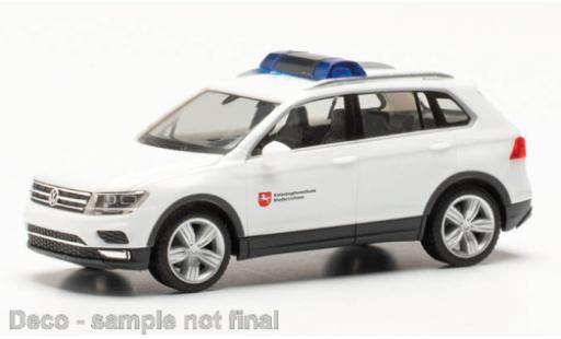 Diecast model cars Volkswagen Tiguan 1/87 Herpa predection civile Basse-Saxe Volkswagen Tiguan 1/87 Herpa predection civile Basse-Saxe diecast model cars