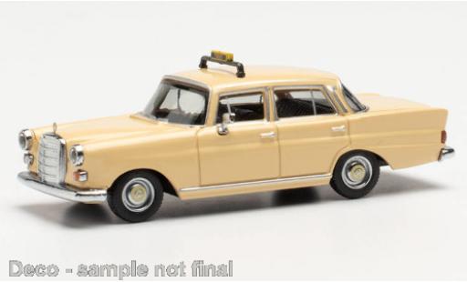 Diecast model cars Mercedes 200 1/87 Herpa (W110) Taxi (D) Mercedes 200 1/87 Herpa (W110) Taxi (D) diecast model cars