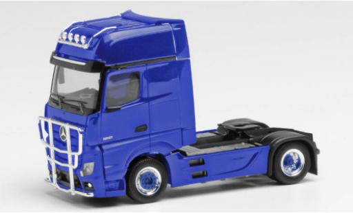Diecast model cars Mercedes Actros 1/87 Herpa Gigaspace blue tracteur avec pare-buffle Mercedes Actros 1/87 Herpa Gigaspace blue tracteur avec pare-buffle diecast model cars