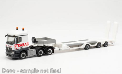 Diecast model cars Mercedes Actros 1/87 Herpa Streamspace 2.5 STRABAG Goldhofer Allrounder-Sattelzug Mercedes Actros 1/87 Herpa Streamspace 2.5 STRABAG Goldhofer Allrounder-Sattelzug diecast model cars