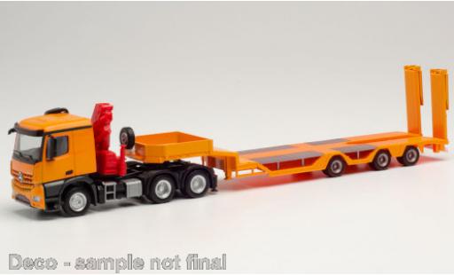 Diecast model cars Mercedes CLA 1/87 Herpa Arocs Classic 6x4 orange mit Ladekran Allrounder-Sattelzug Mercedes CLA 1/87 Herpa Arocs Classic 6x4 orange mit Ladekran Allrounder-Sattelzug diecast model cars