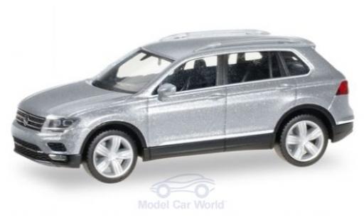 Diecast model cars Volkswagen Tiguan 1/87 Herpa grey Volkswagen Tiguan 1/87 Herpa grey diecast model cars