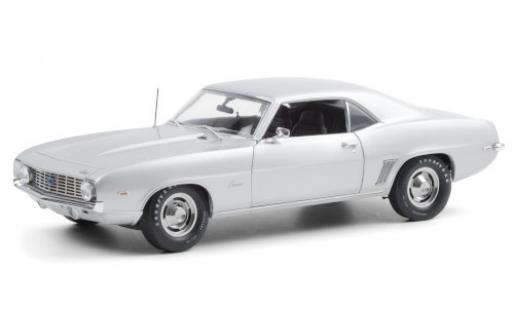 Diecast model cars Chevrolet Camaro 1/18 Highway 61 ZL1 grey 1969 Chevrolet Camaro 1/18 Highway 61 ZL1 grey 1969 diecast model cars