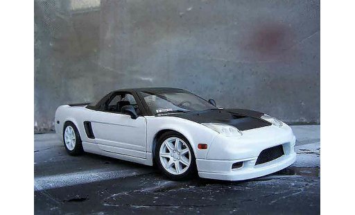Honda NSX Base 1/18 Motormax type r white diecast model cars