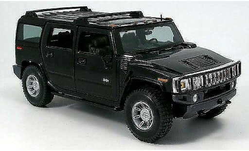 Hummer H2 Base 1/18 Maisto SUV black 2002 diecast model cars