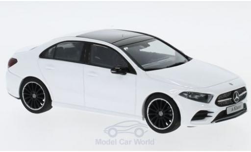 Diecast model cars Mercedes Classe A 1/43 Herpa Limousine (V177) white Mercedes Classe A 1/43 Herpa Limousine (V177) white diecast model cars