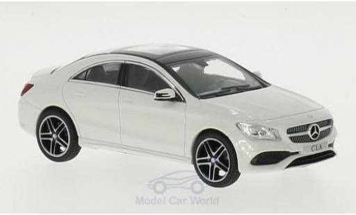 Diecast model cars Mercedes CLA 1/43 iScale (C117) white Mercedes CLA 1/43 iScale (C117) white diecast model cars