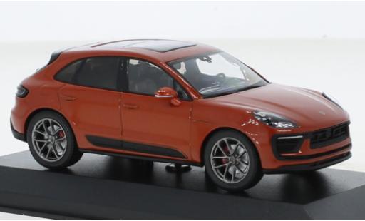 Diecast model cars Porsche Macan S 1/43 Minichamps III metallise orange 2022 Porsche Macan S 1/43 Minichamps III metallise orange 2022 diecast model cars