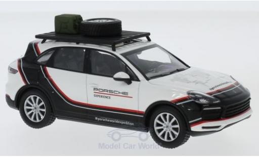 Diecast model cars Porsche Cayenne S 1/43 Minichamps white/black 2018 World Expedition Porsche Cayenne S 1/43 Minichamps white/black 2018 World Expedition diecast model cars
