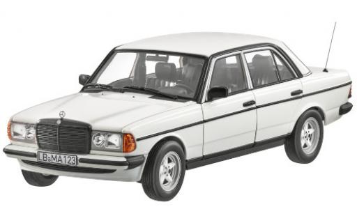 Diecast model cars Mercedes 200 1/18 Norev (W123) white mit AMG-Bodykit Mercedes 200 1/18 Norev (W123) white mit AMG-Bodykit diecast model cars