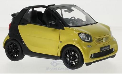 Smart ForTwo 1/18 Norev fortwo Cabrio (A453) metallic yellow/black Softtop liegt bei diecast model cars