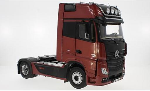 Diecast model cars Mercedes Actros 1/18 NZG GigaSpace 4x2 FH25 metallic red Mercedes Actros 1/18 NZG GigaSpace 4x2 FH25 metallic red diecast model cars