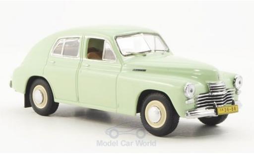 Gaz M20 1/43 IST Models GAZ Pobieda green 1949 diecast model cars