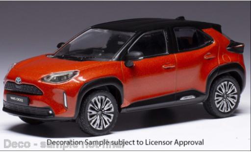 Toyota Yaris 1/43 IXO Cross metallise orange 2022 diecast model cars